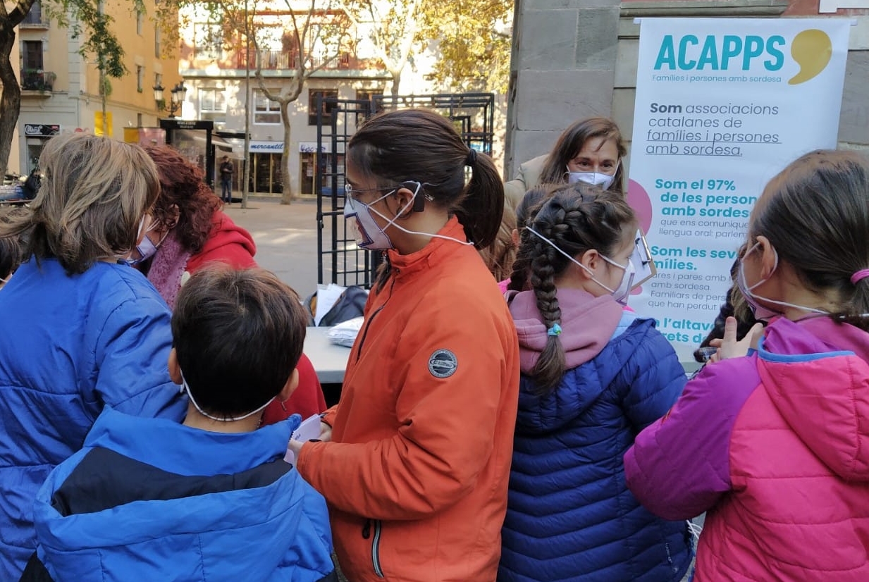 Els audiòfons, finançats des d’aquest any fins als 24 anys