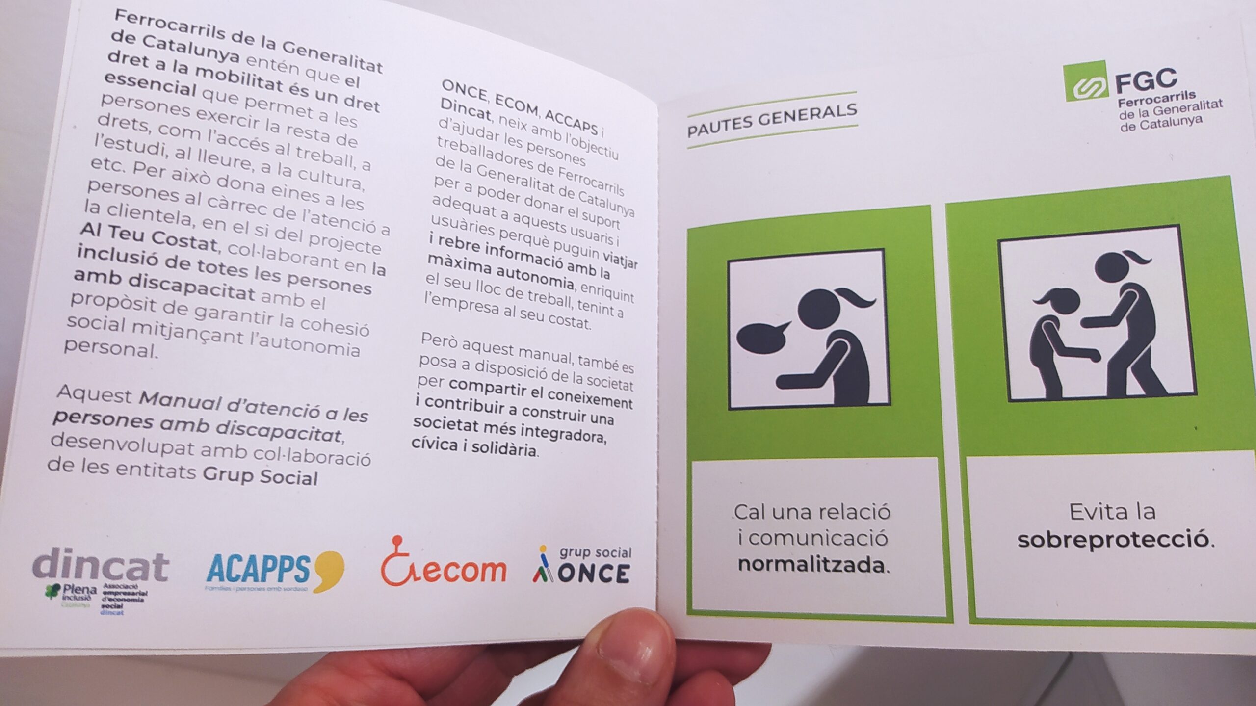 Signem nou conveni amb els Ferrocarrils de la Generalitat de Catalunya per millorar l’accessibilitat per a les persones amb sordesa