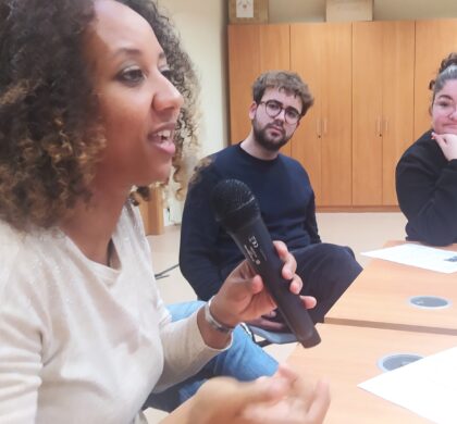 Estudiants amb sordesa reivindiquen la seva inclusió a les universitats catalanes