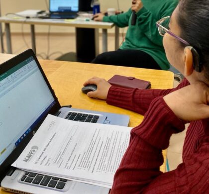 El Govern espanyol admet que les persones amb sordesa portin les pròtesis auditives en les proves d’oposicions