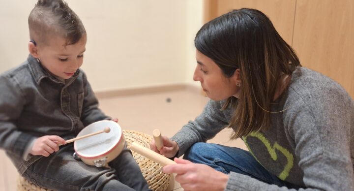 Oberta la convocatòria de beques de logopèdia i de psicologia de 2026!