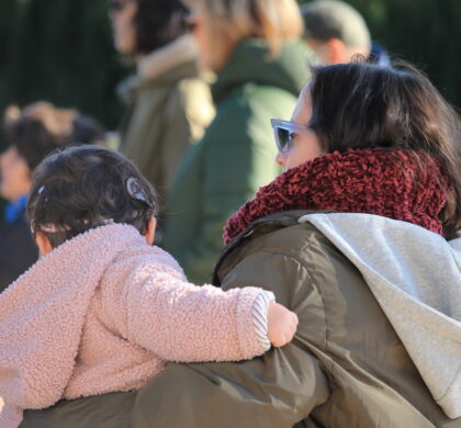 El dret dels infants amb sordesa a accedir a la llengua oral de la seva família