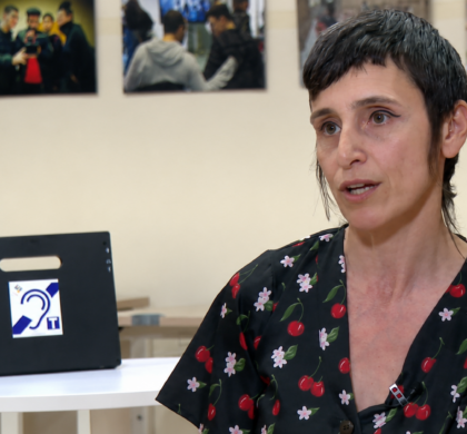 La reivindicació de la cobertura universal de les pròtesis auditives arriba en format reportatge al Telenotícies Migdia de TV3