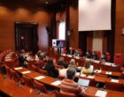 La cobertura universal de les pròtesis auditives arriba al Parlament