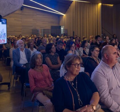 Més de 150 persones a la presentació del llibre “Tenim Sordesa” de la Marta Capdevila i l’associació ACAPPS: Gràcies!